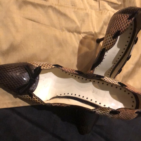 YSL Tri-toned python pumps - Picture 2 of 3